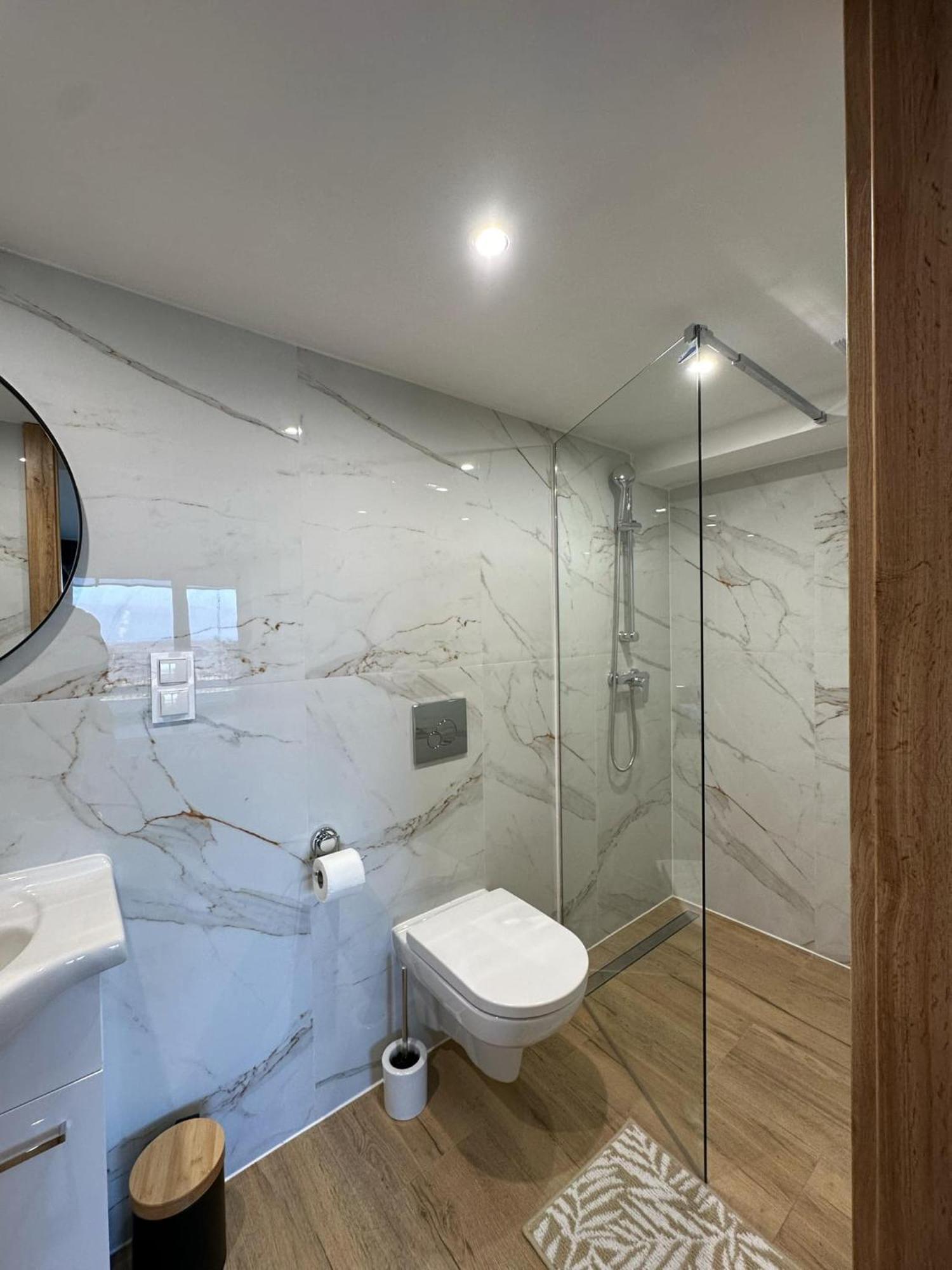 Apartament Bena Ze Zjawiskowym Tarasem Widokowym Chełmno Esterno foto