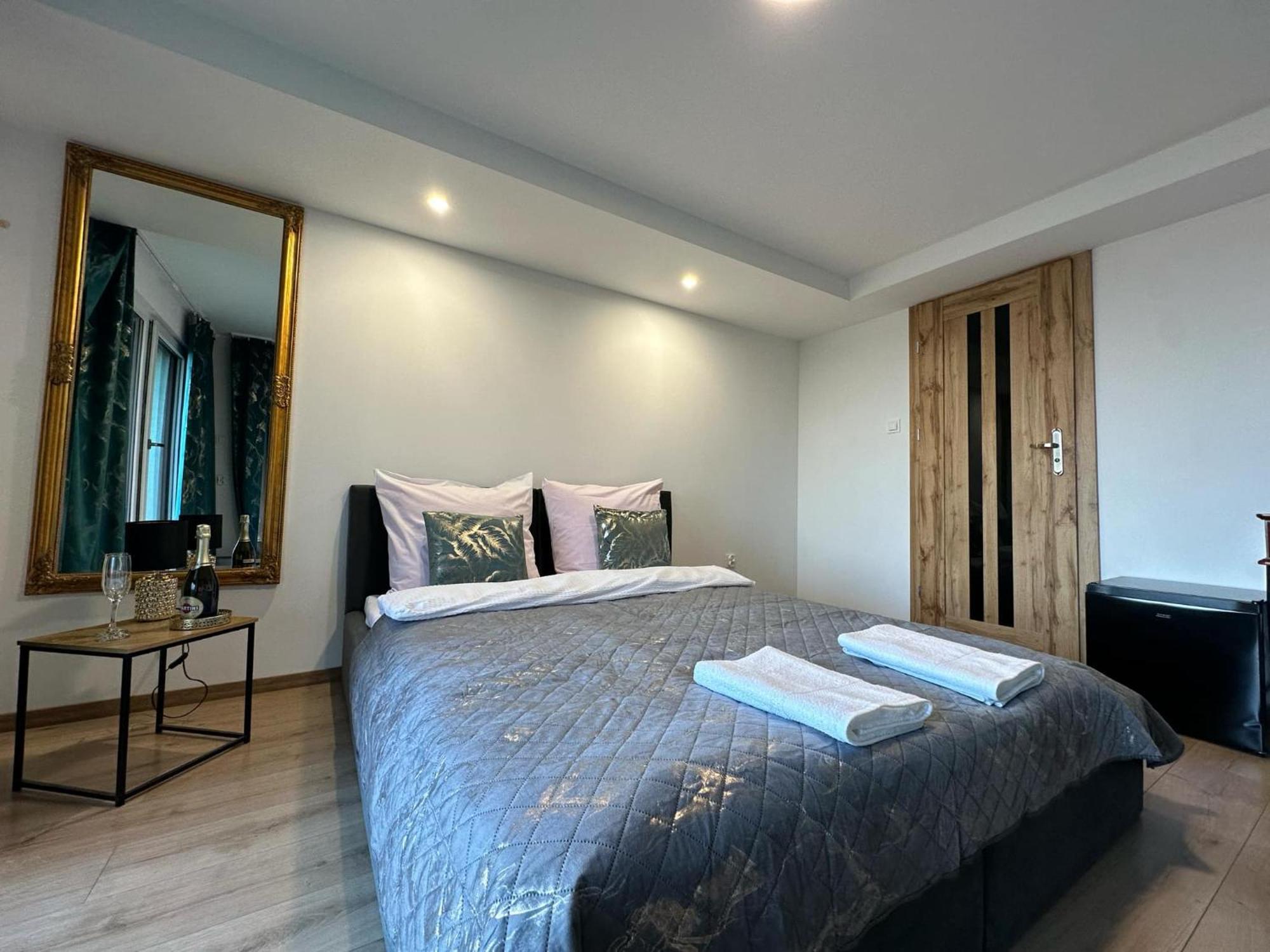 Apartament Bena Ze Zjawiskowym Tarasem Widokowym Chełmno Esterno foto